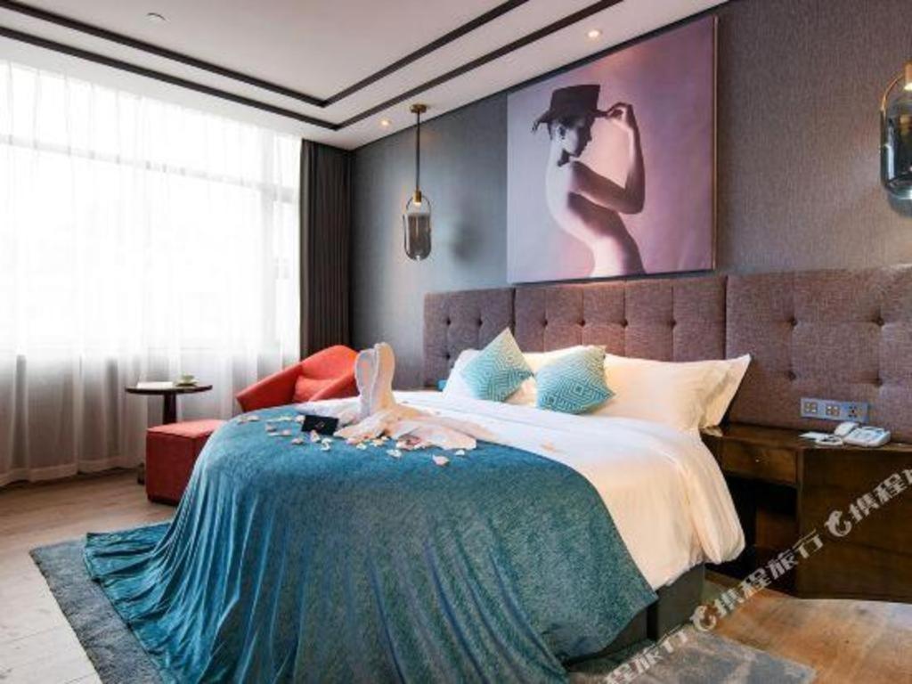 Xana Hotelle-Hotel Luzhou Baizitu Square Exterior foto